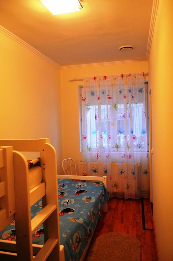 Henrietta - Violetta Apartman Hajduszoboszlo Exterior photo